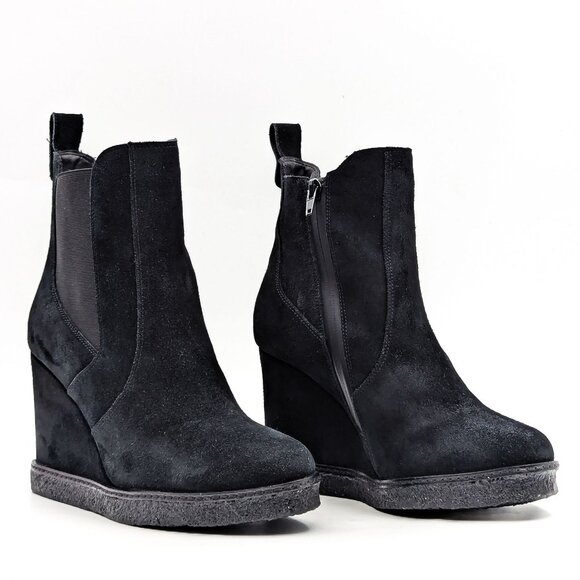 Vaneli Women Black Suede Waterproof Elastic Chelsea Wedge Boots size 8.5 - Picture 1 of 10